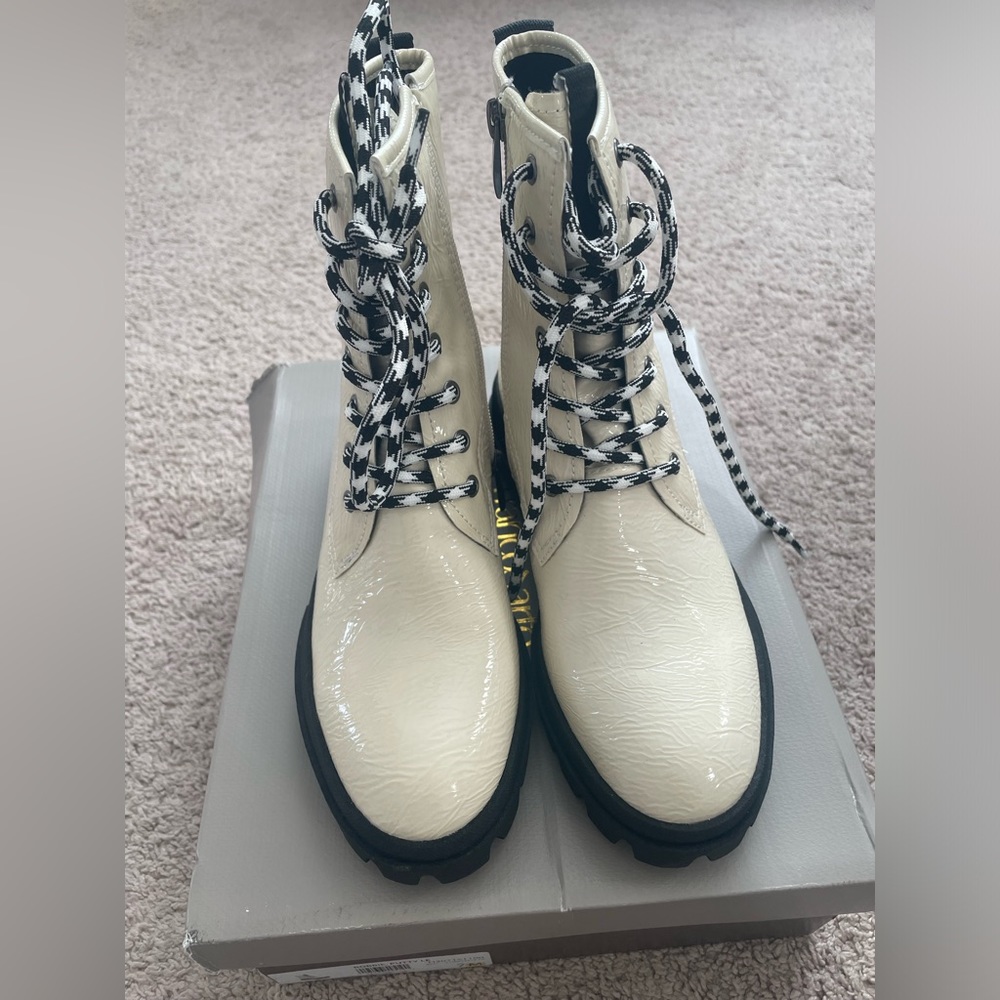 NIB Franco Sarto Robby Putty Boots size 7